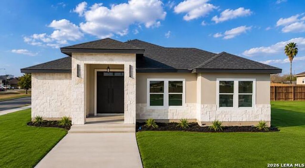 3459 Cory Circle, Eagle Pass