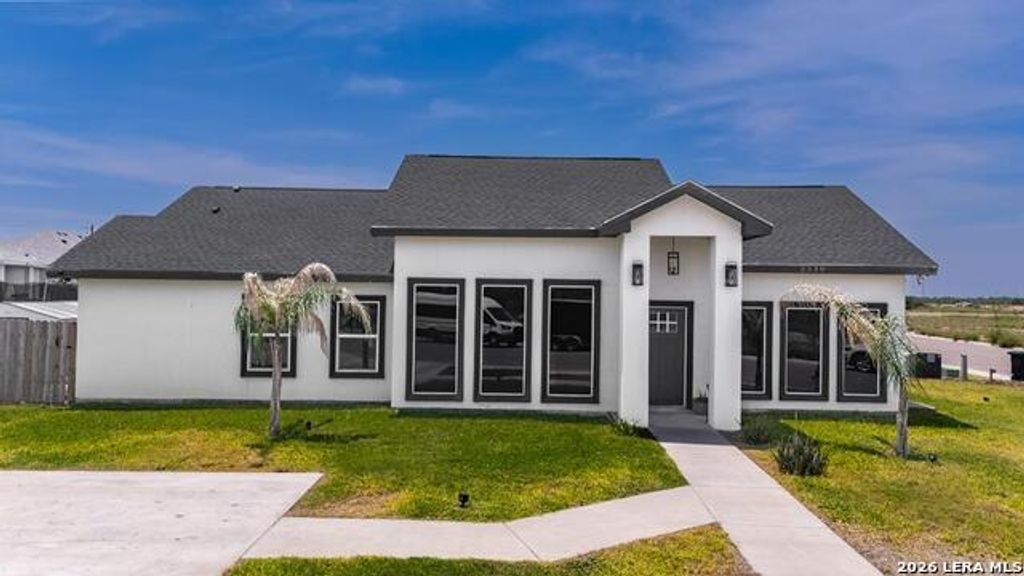 2330 Rio Pecos Dr., Eagle Pass