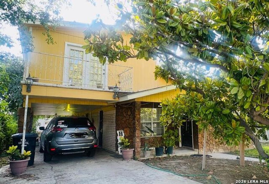 751 Comal St., Eagle Pass