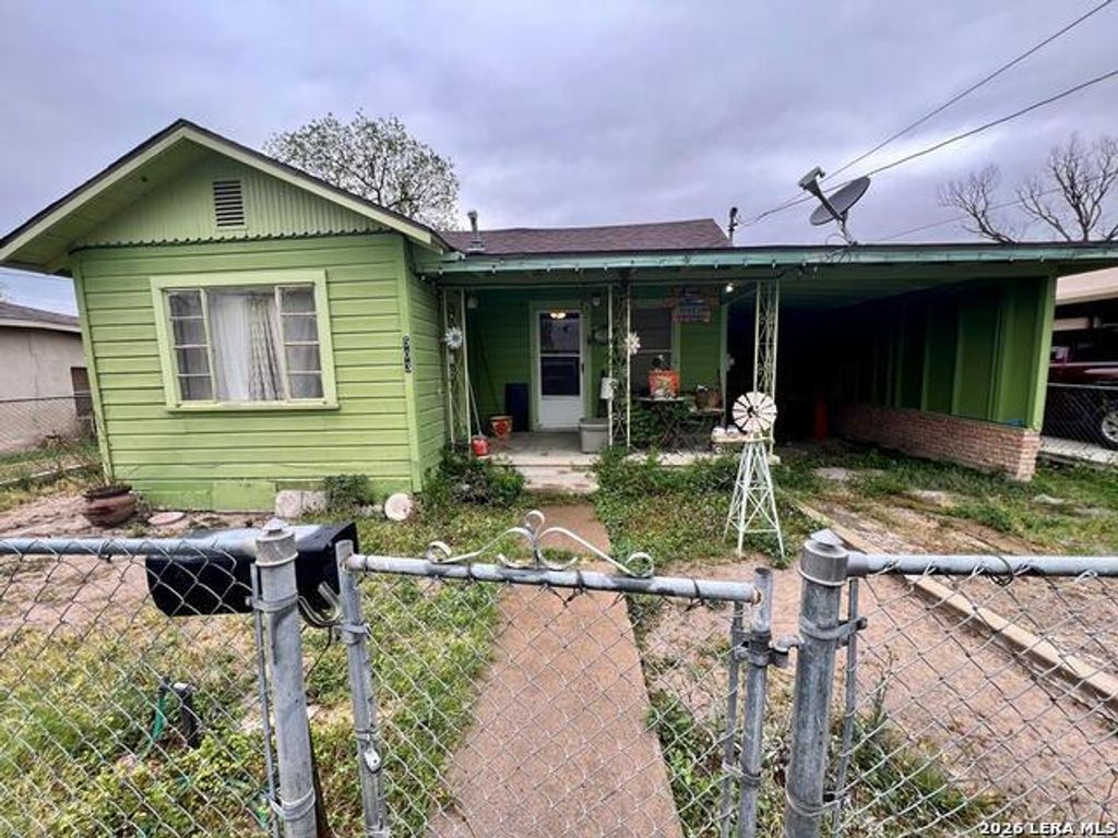 503 503 W. Morin, Del Rio
