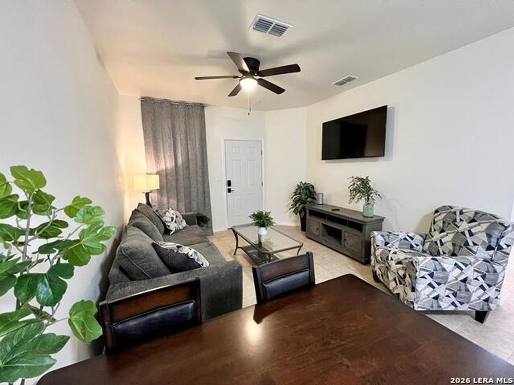 391 Riverside Dr. #1, Eagle Pass