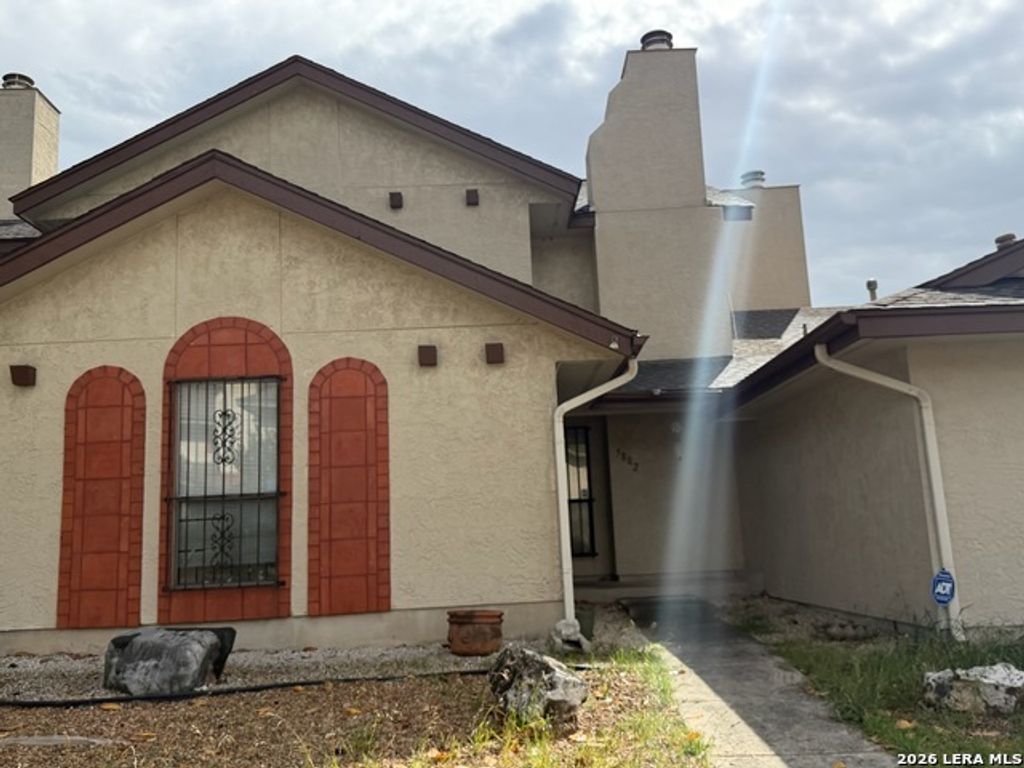 5802 Royal Bnd, San Antonio