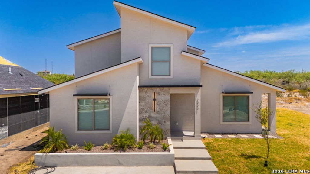 2222 Rio Sabinas Dr., Eagle Pass