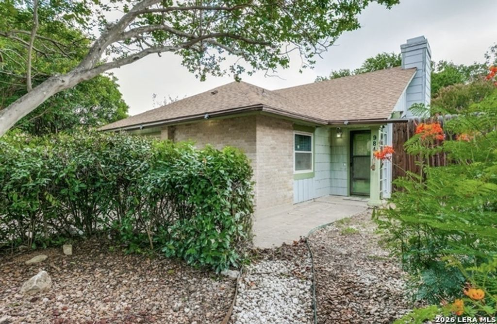 9848 Meadow Way, Converse