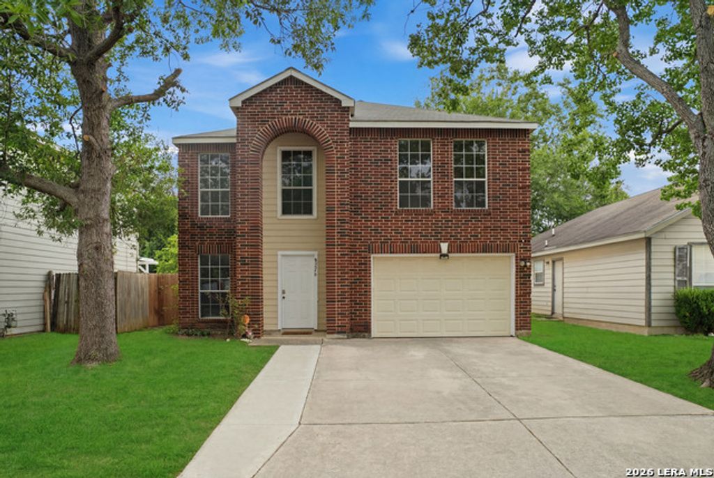 8226 Grand Bnd, San Antonio