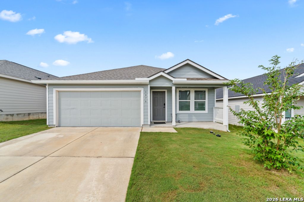 1076 Shutter Way, Kerrville