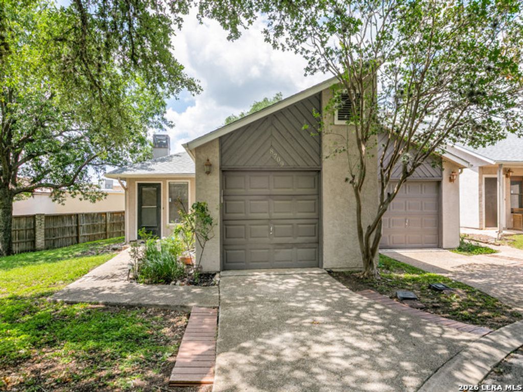 8709 Stream Cir, San Antonio