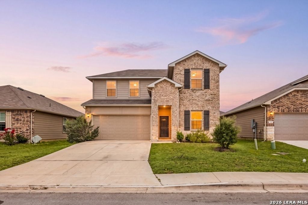 824 Cinnamon Teal, Seguin