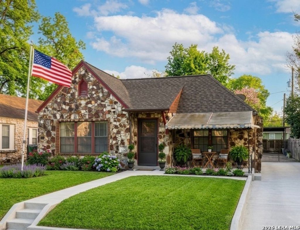 438 Avant Avenue, San Antonio