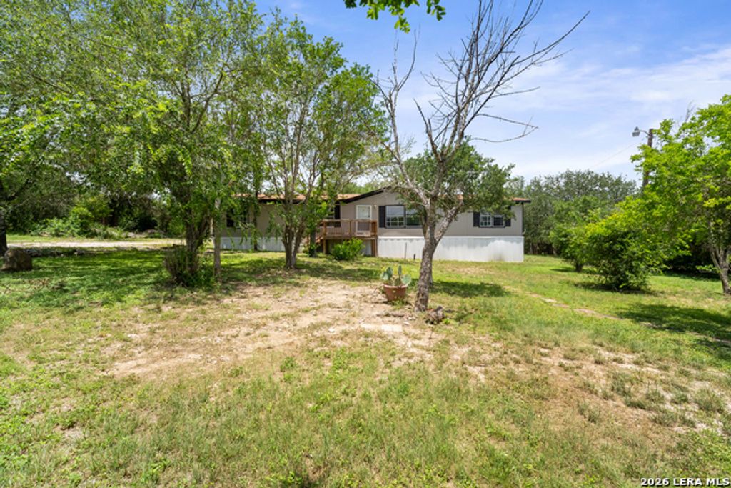176 County Road 5633, Castroville