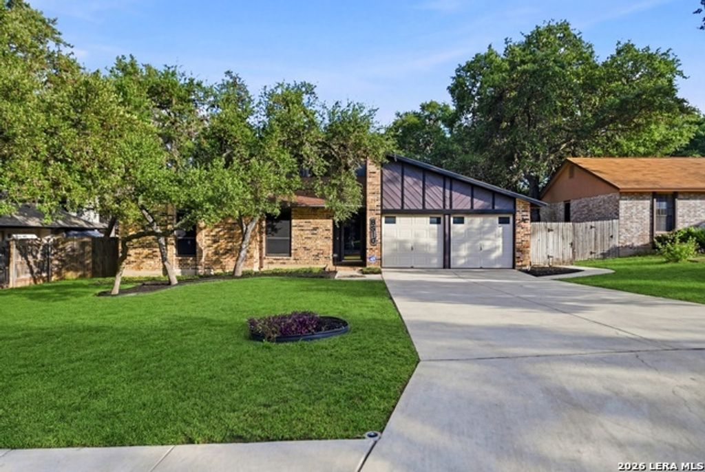 8810 Shady Winds, San Antonio