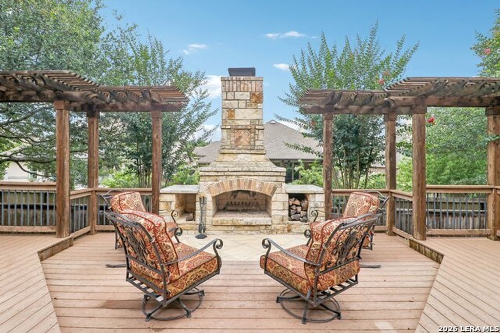 28718 Front Gate, Boerne
