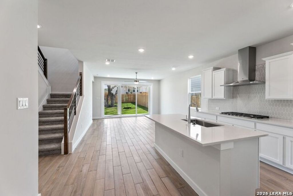 15571 Salmon Spring, San Antonio