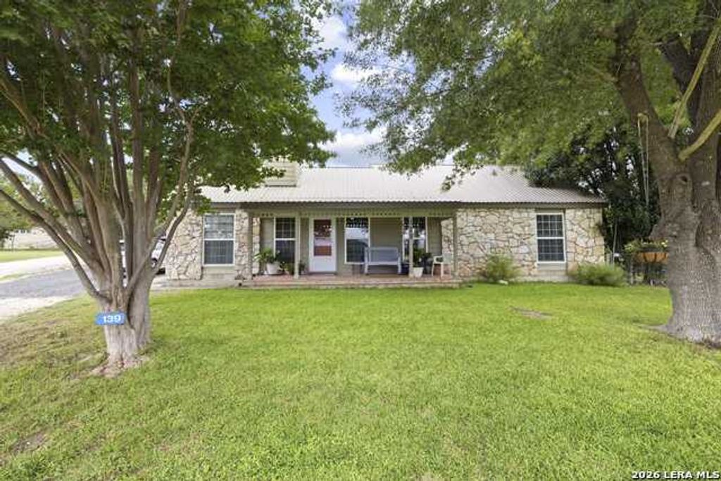 139 Eickenroht Rd, Ingram