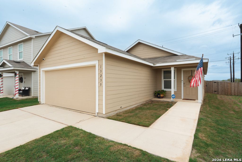 13235 E Faxon, San Antonio