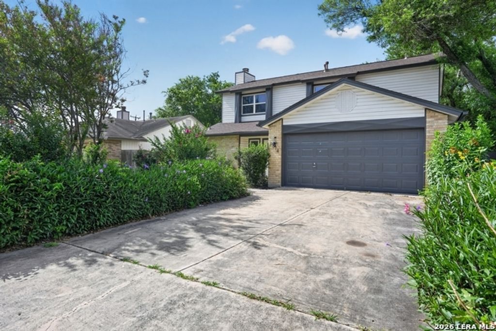 9814 Broad Forest Street, San Antonio