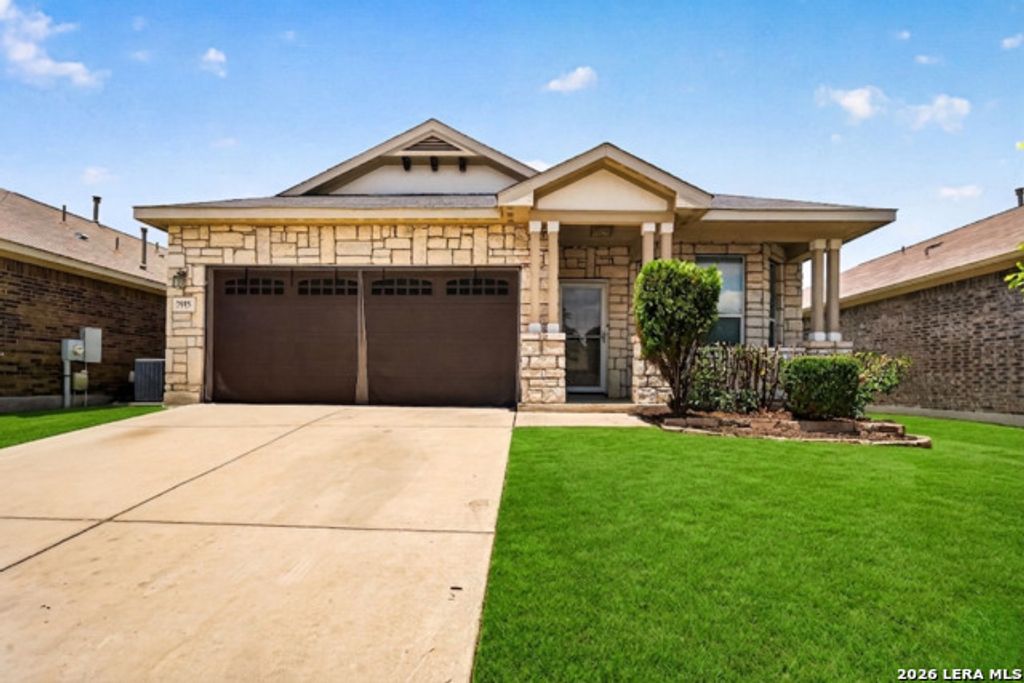 7915 Cenote Dr, San Antonio
