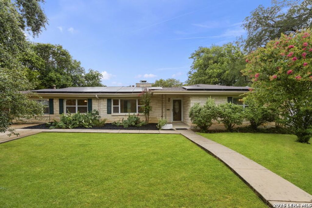 117 Bryker Dr, Terrell Hills