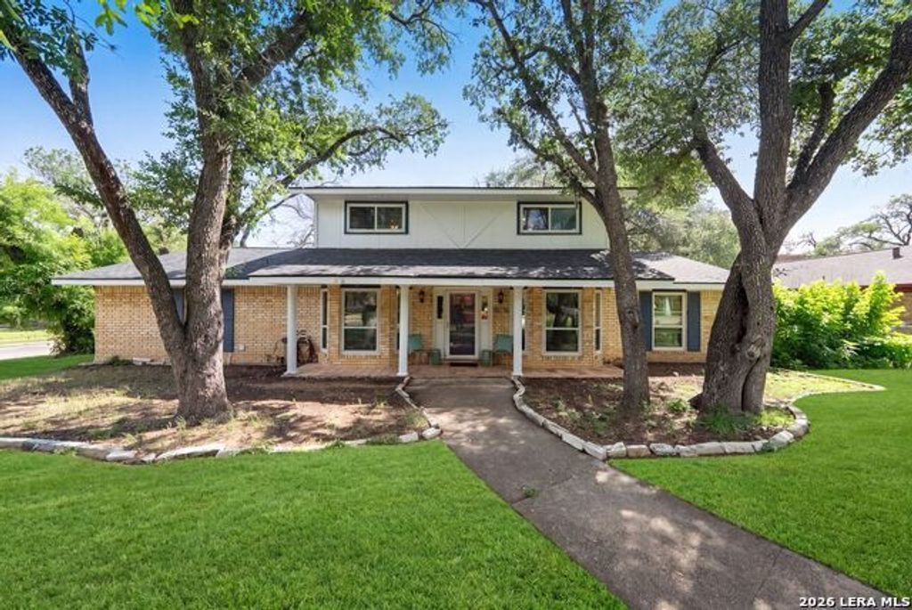 631 Briar Oak Street, San Antonio