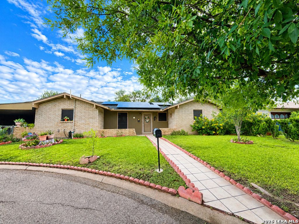 2149 Edna St, Eagle Pass
