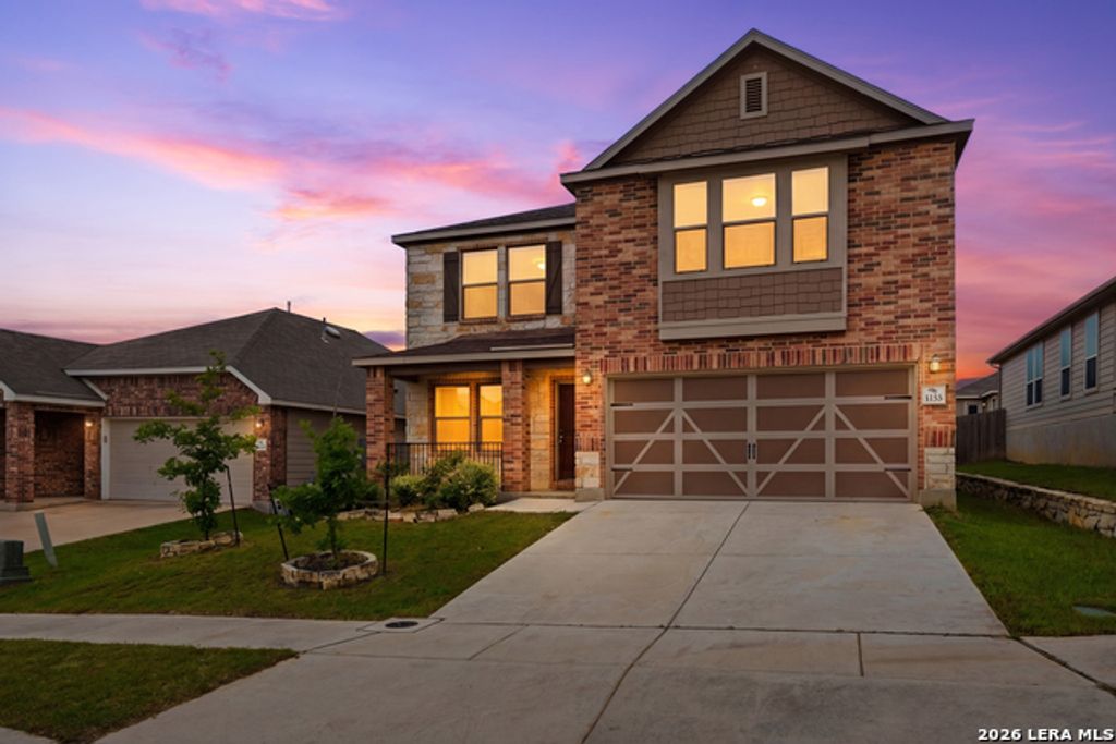 5138 Papalote Garden, Converse
