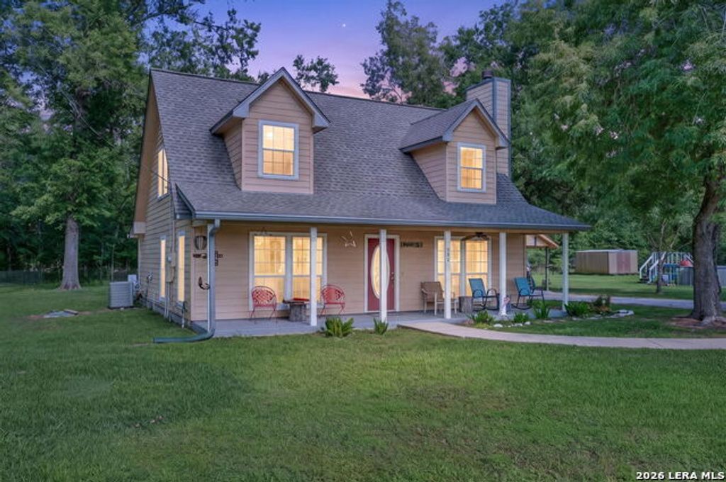 226 Crest Ln, Onalaska