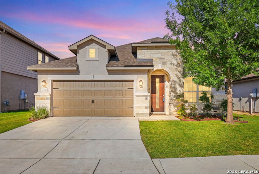 12422 Chena Lk, San Antonio