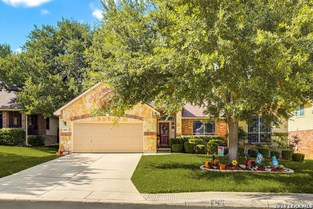 9230 Scotford, Helotes