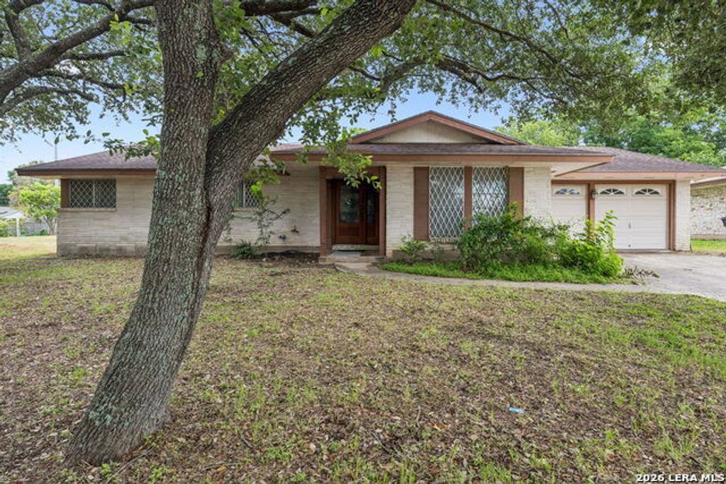 10801 Pinehill Street, San Antonio