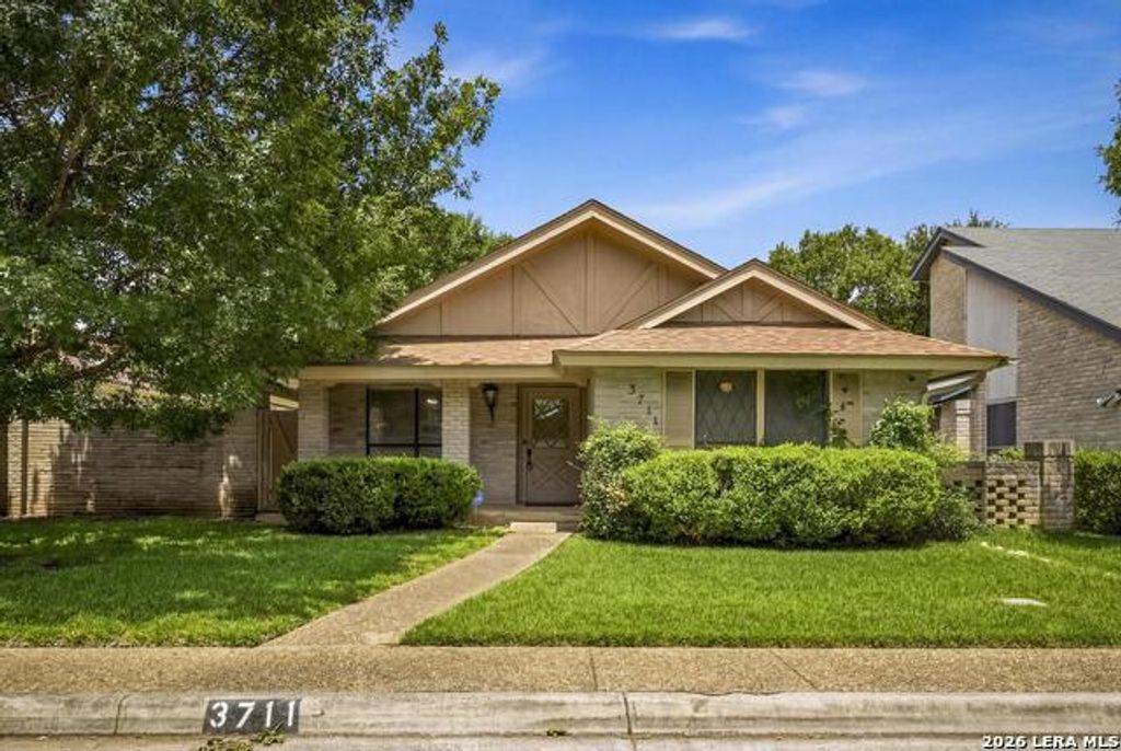 3711 Hunters Circle, San Antonio