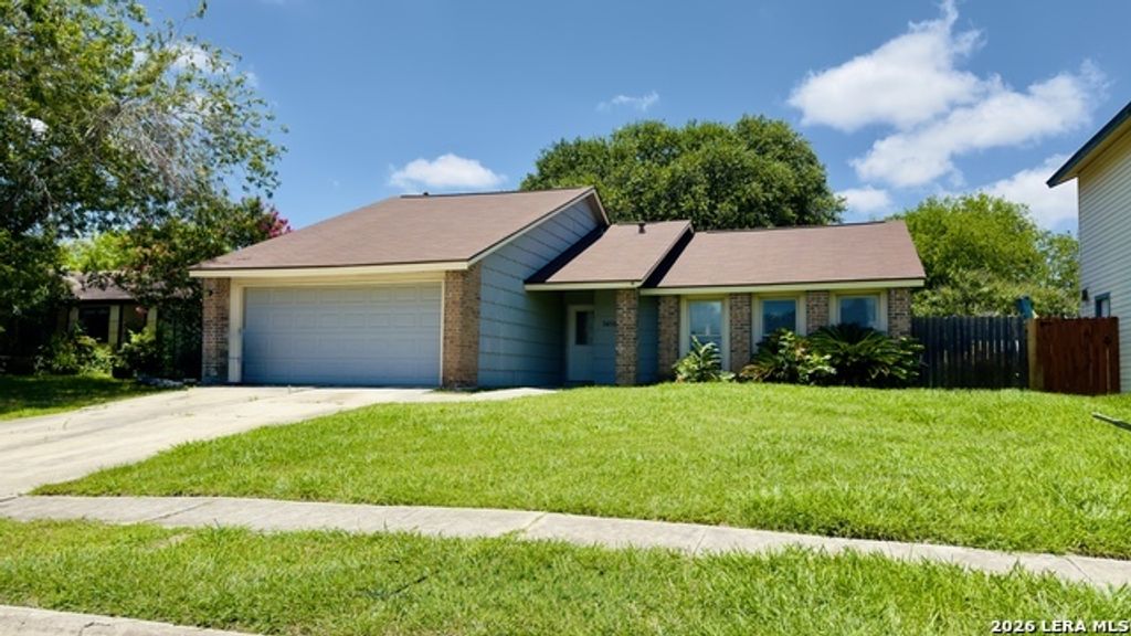 5659 Wood Oak, San Antonio