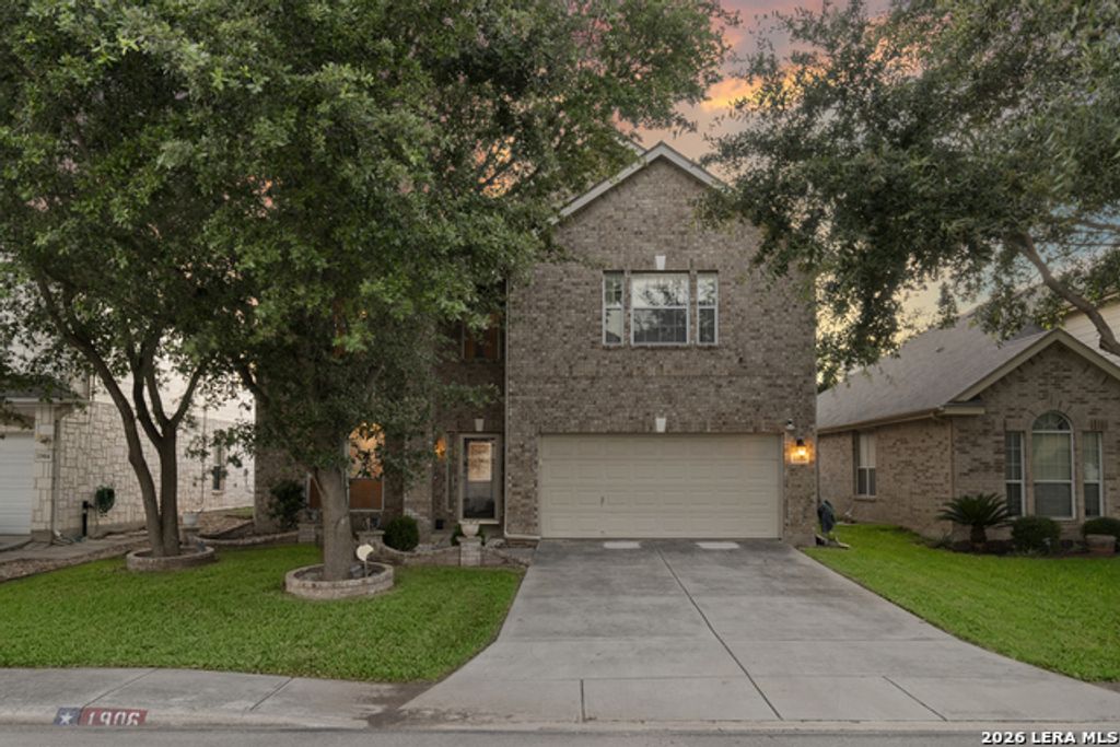 1906 Ponce De Leon, Windcrest