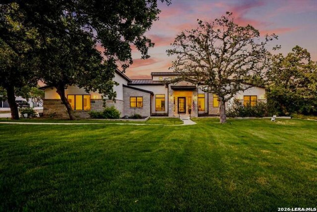 34820 Thanksgiving Trail, Bulverde
