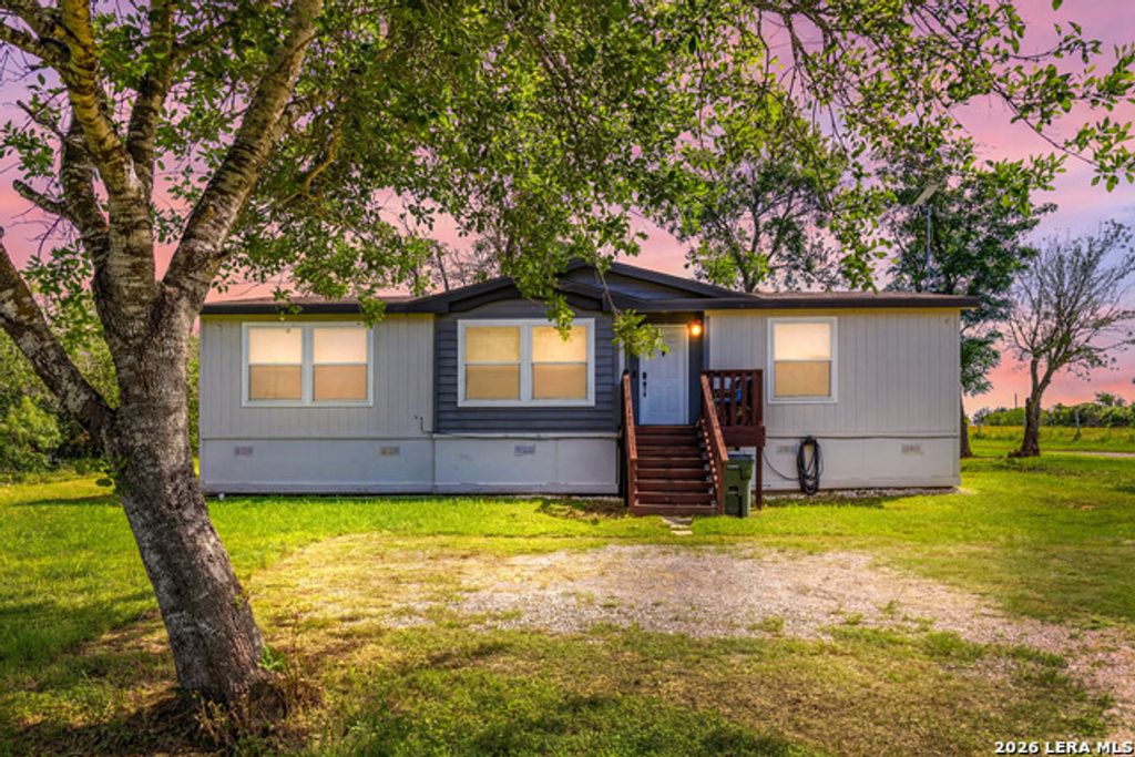 3876 County Road 427, Stockdale