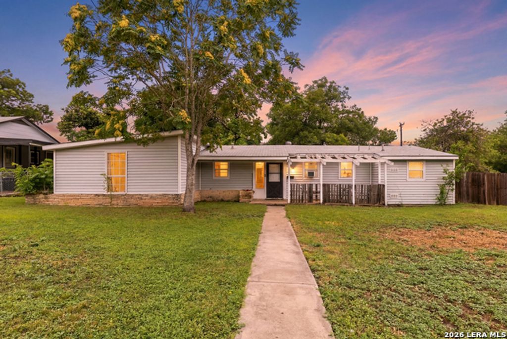 530 John Adams Dr, San Antonio