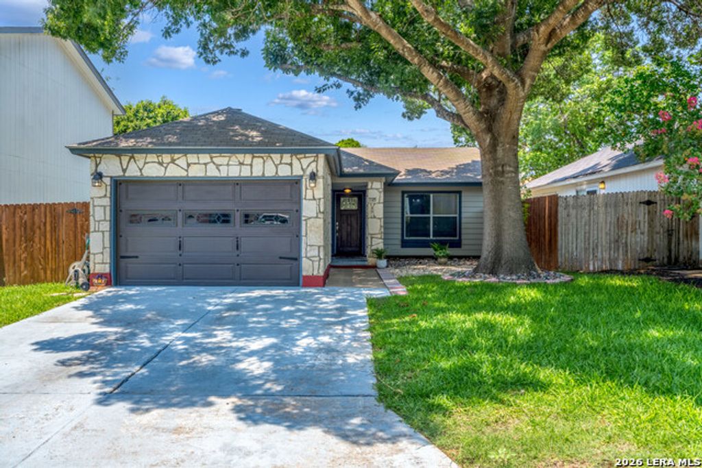 7715 Chatsworth, San Antonio