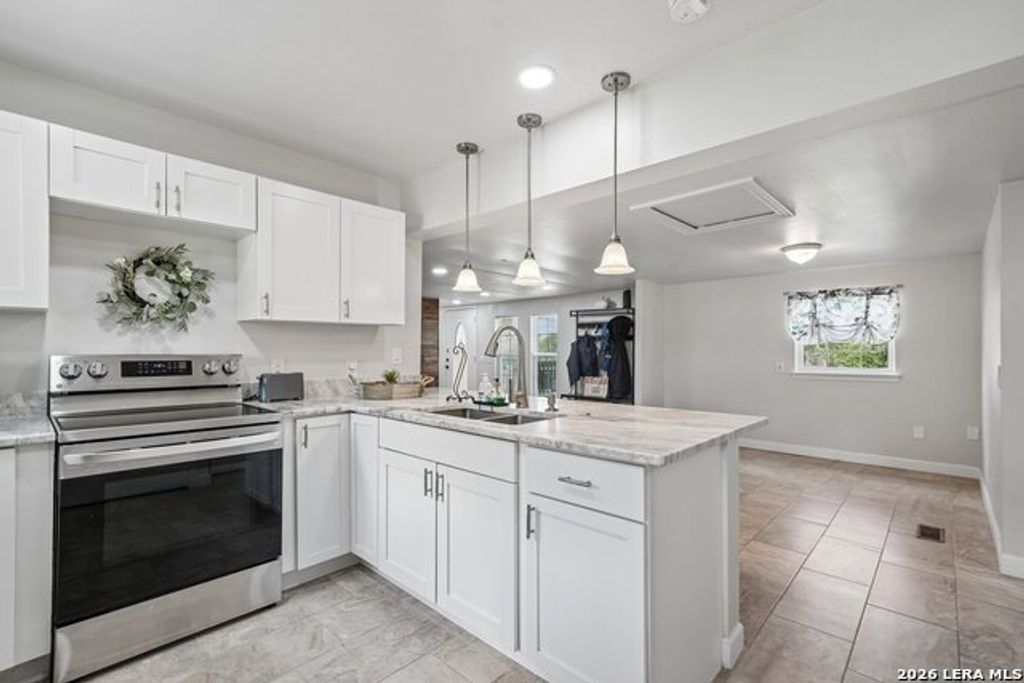 974 S Addison, San Antonio