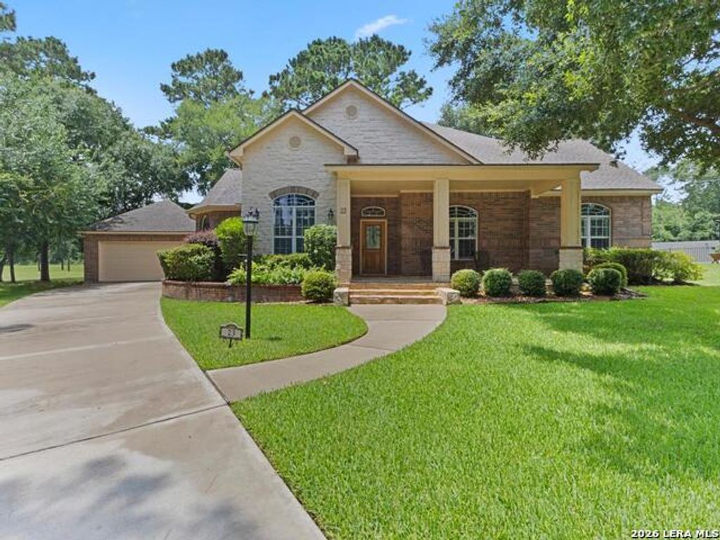 23 Melbourne Ct, Montgomery