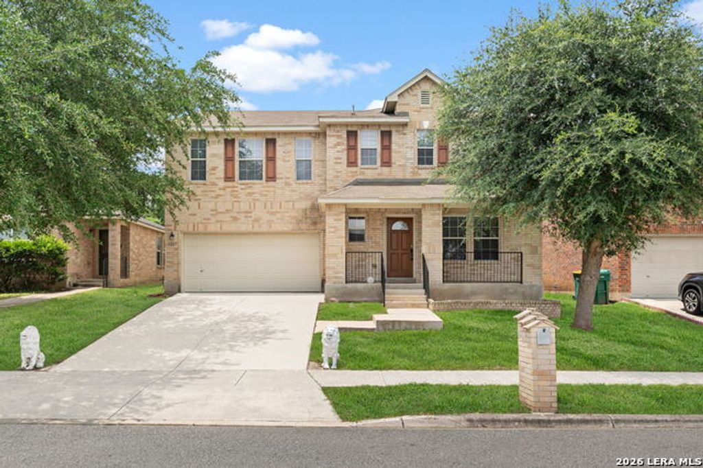 7207 Avery, Live Oak