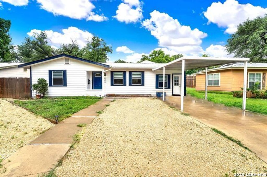 1405 25th St, Hondo