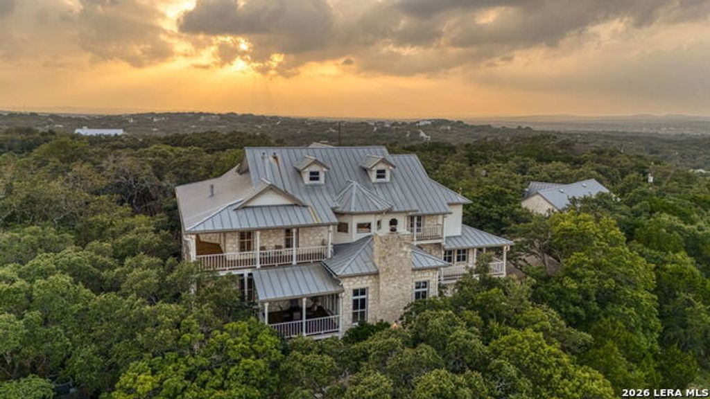 7419 Secretariat Ln, Fair Oaks Ranch