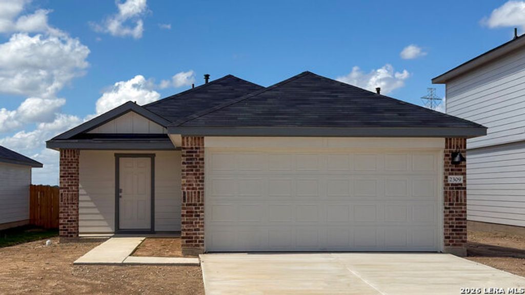 2309 Red Bird Trace, Lockhart