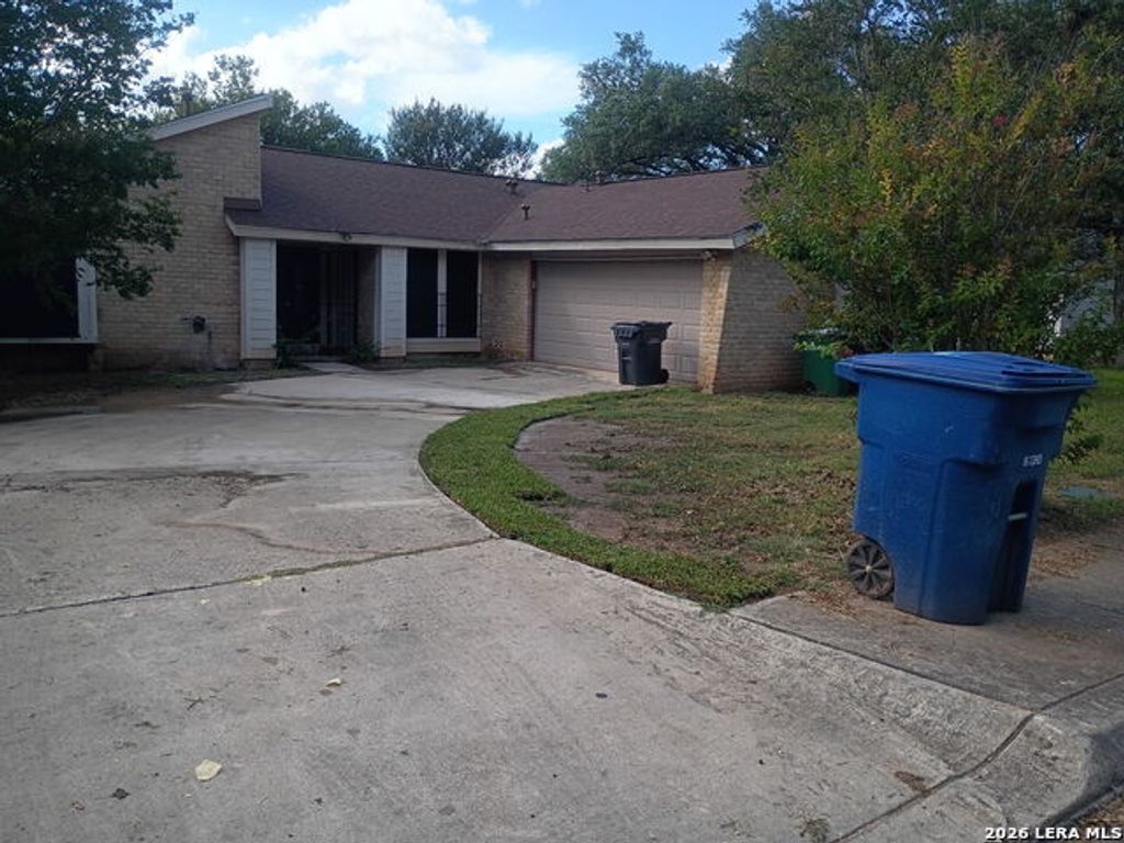 8319 Shallow Creek Dr, San Antonio