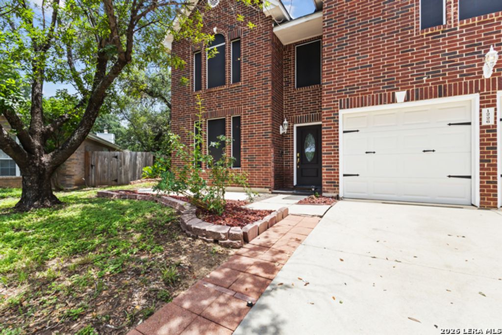 1226 Creek Meadows, San Antonio