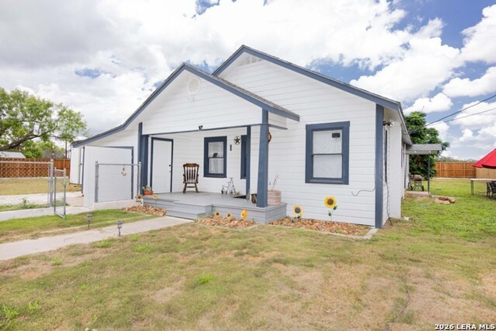 523b Rossville, Devine