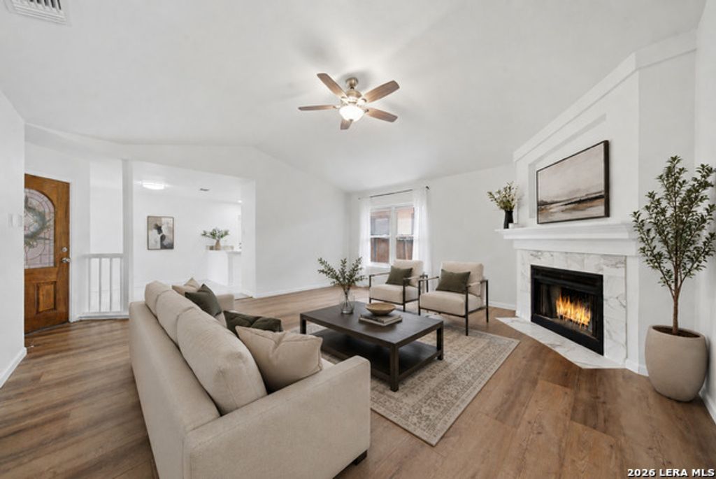 9231 Deer Village, San Antonio