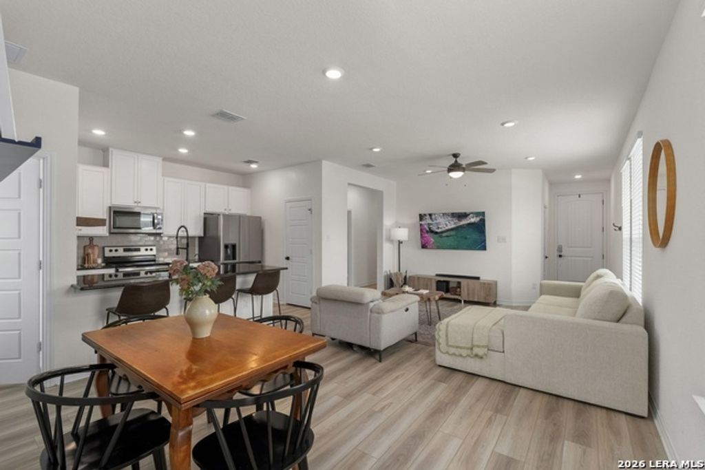 4831 Park Cape, Marion