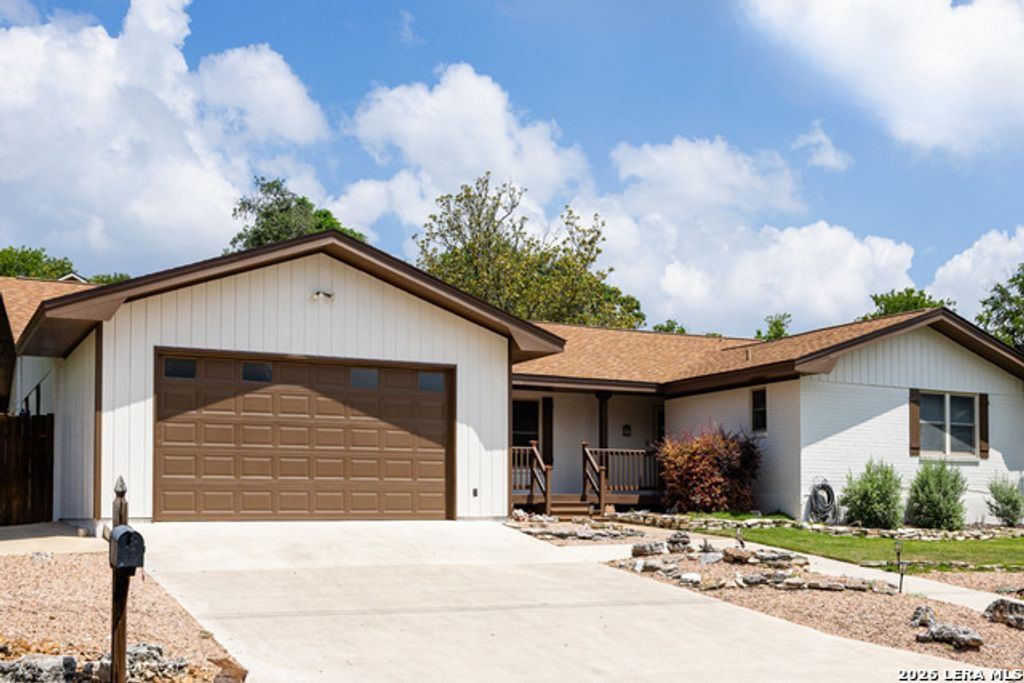 708 Mockingbird Lane, Kerrville