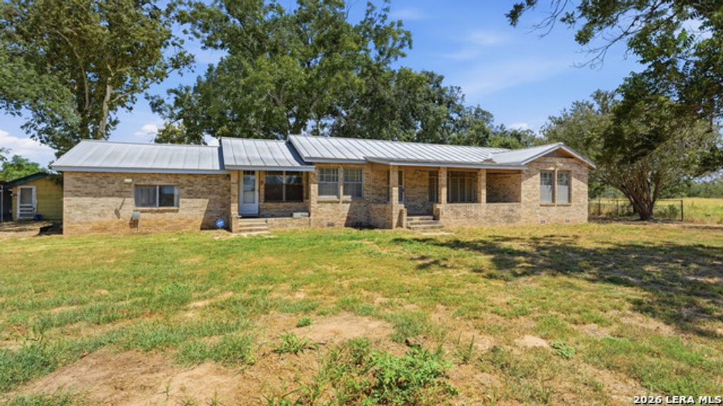 15510 Us Highway 87 W, Adkins