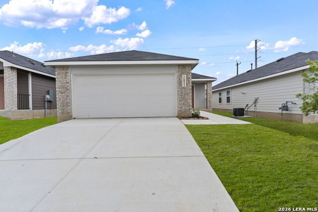 16052 Mahogany Way, Elmendorf
